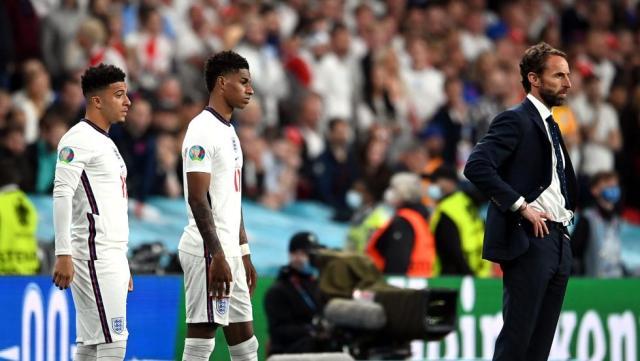 华体会官网-梁宏业：黄金一代英格兰队都带不动熊帅索斯盖特